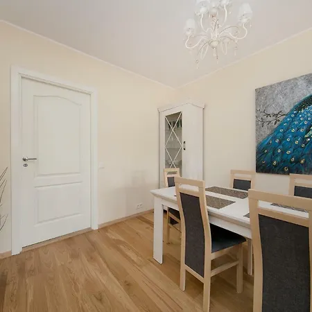 Cozy&quiet, 5 Floor, 800 Meters From Harbour شقة