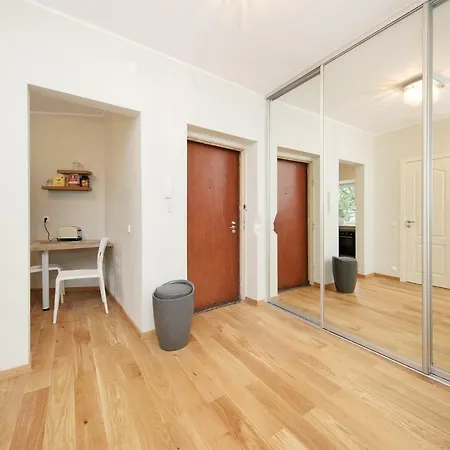 Cozy&quiet, 5 Floor, 800 Meters From Harbour شقة